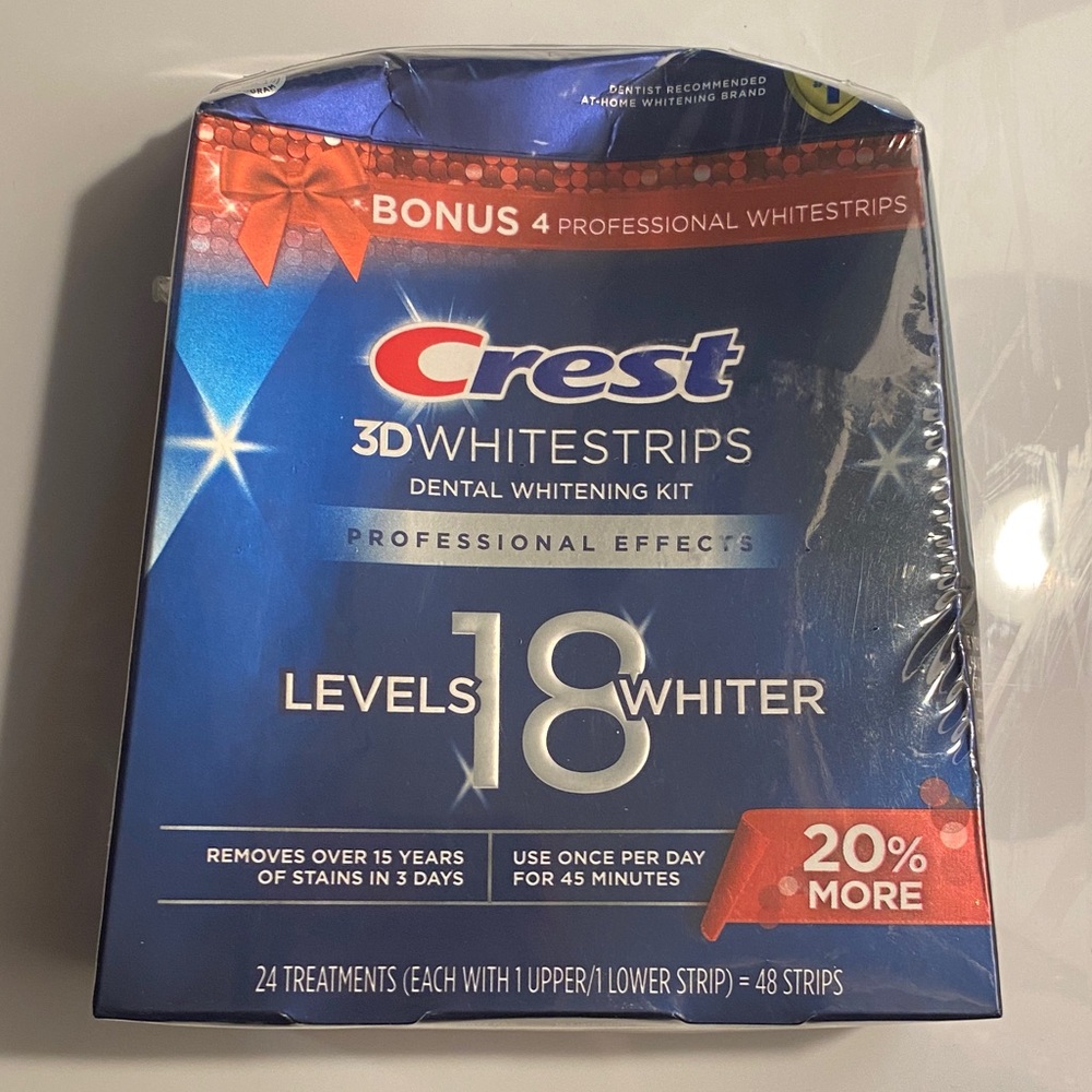 Crest 3D Whitestrips Dental Whitening Kit - Blue with Red Accent